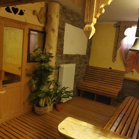 Garni Defrancesco Campitello di Fassa Exterior foto