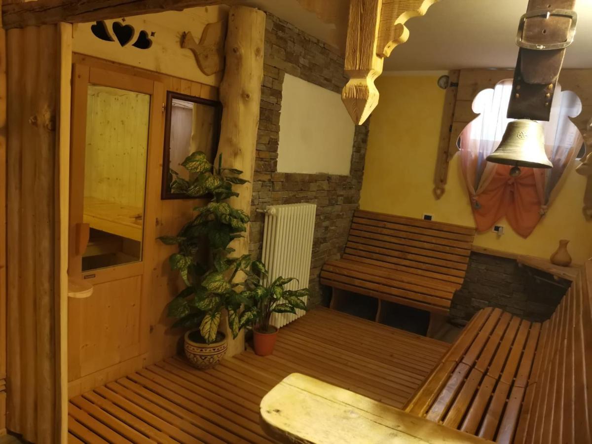 Garni Defrancesco Campitello di Fassa Exterior foto